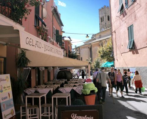 Monterosso al Mare Street Scene
