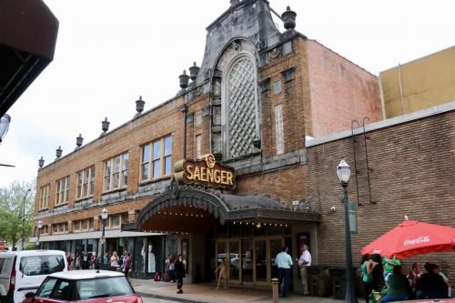 Saenger Theater